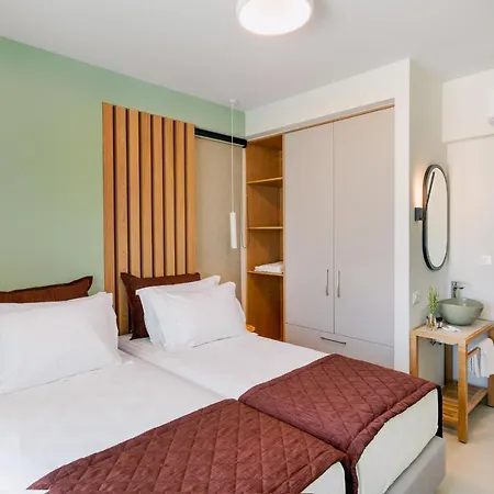 Luxurious Cretan Aura With Private Heated Pool, Jacuzzi And Playroom Βίλα